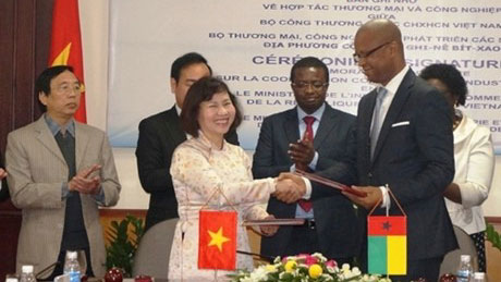 Vietnam, Guinea-Bissau boost trade cooperation